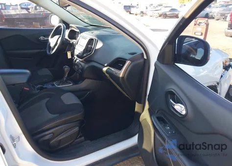 2014 Jeep Cherokee Latitude z USA, uszkodzony, nr VIN 1C4PJLCB1EW247395